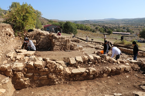 Foto - Diyarbakır'da 1500 yıllık kalıntı bulundu