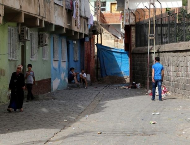 Foto - Diyarbakır'da çarşaflı hainlik!