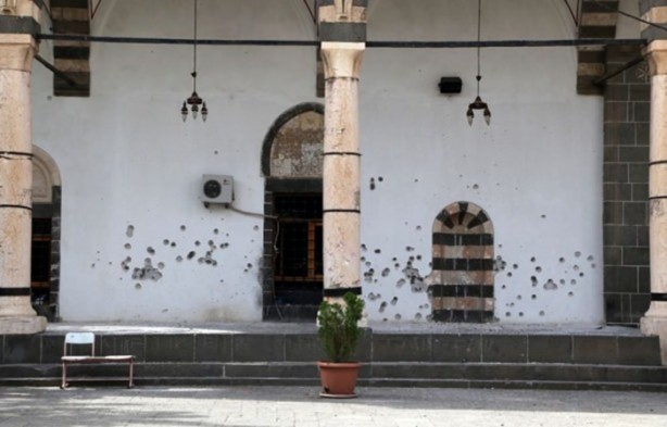 Foto - Diyarbakır'da çarşaflı hainlik!