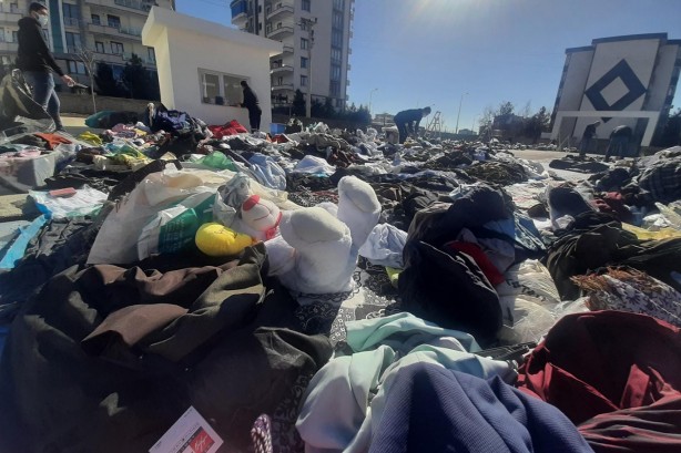 Foto - Diyarbakır'da enkaz altından çıkarılan değerli eşyaların akıbetini...