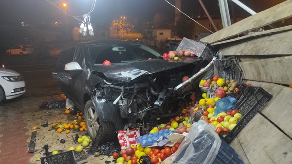 Foto - Diyarbakır'da feci kaza: Yaralılar var