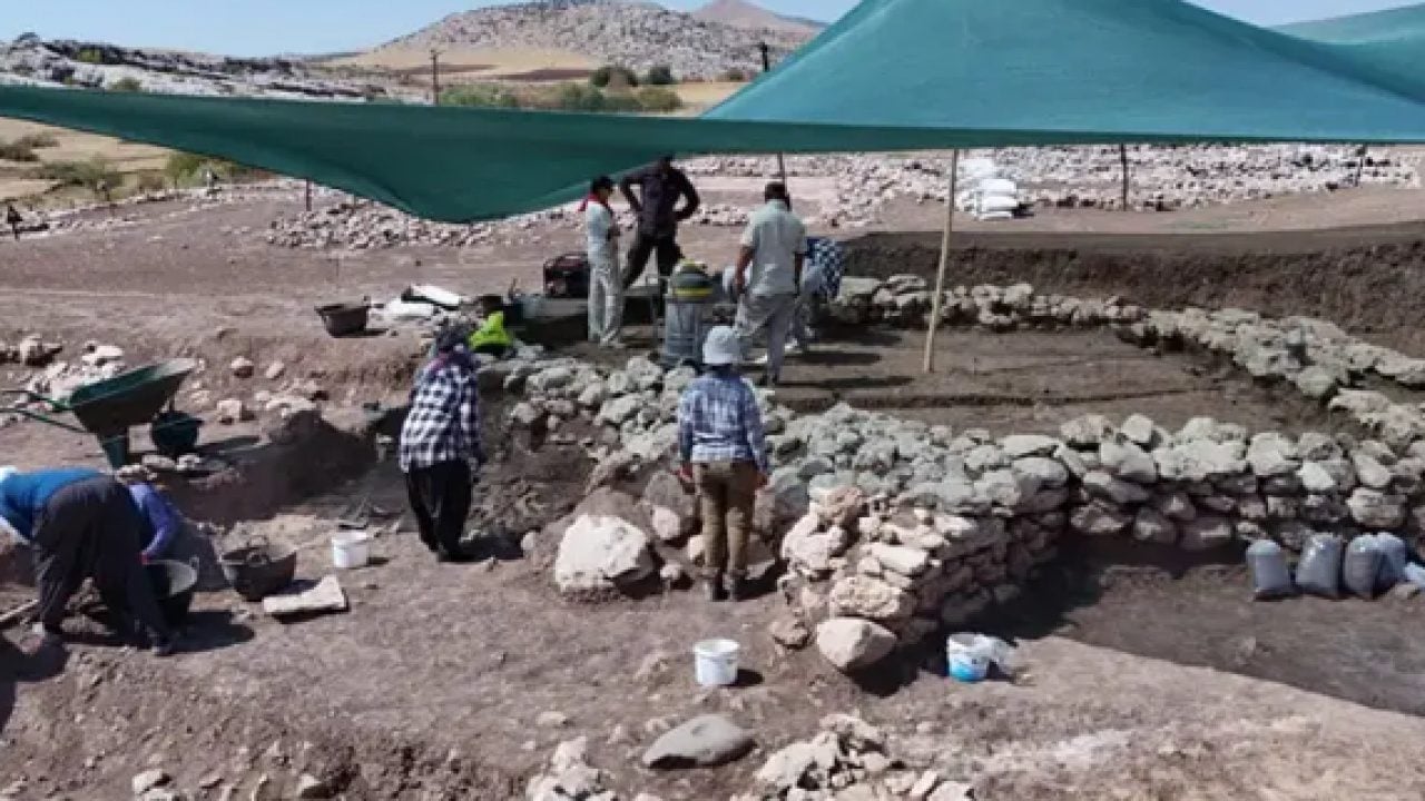 Diyarbakır'da heyecanlandıran keşif: 8 bin 900 yıllık neolitik döneme ait çıktı!