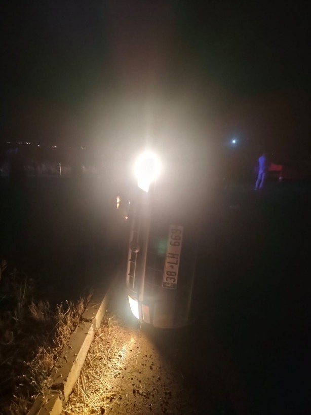 Diyarbakır’da iki otomobilin çarpıştığı kazada 4 kişi yaralandı