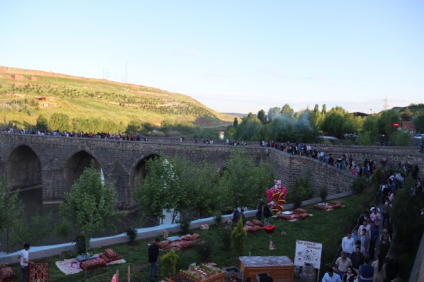 Diyarbakır'da turizm yeniden canlandı