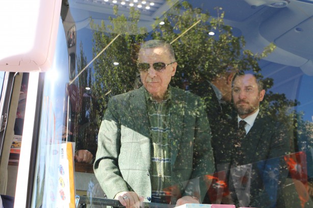 Foto - Diyarbakır’dan 6’lı masaya fena göndermeler