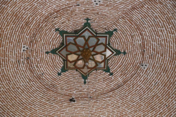 Foto - Diyarbakır'ın en eski tarihi yapılarından: Meryem Ana Süryani Kadim Kilisesi - 1