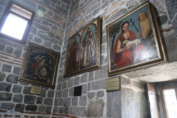 Foto - Diyarbakır'ın en eski tarihi yapılarından: Meryem Ana Süryani Kadim Kilisesi - 1