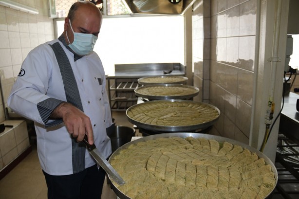 Foto - Diyarbakır'ın tescilli burma kadayıfı bayramda da lezzet katacak