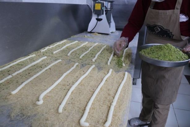 Foto - Diyarbakır'ın tescilli burma kadayıfı bayramda da lezzet katacak