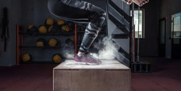 Foto - Diz ve eklem ağrılarına ne iyi gelir? Nasıl geçer? Zeytinyağı ve tuzu karıştırın