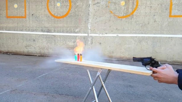 Foto - Dizdiği çakmaklara ateş etti! İşte sonuç...