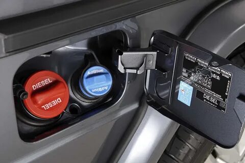 Dizel Otomobillerde Karşılaştığımız AdBlue Nedir, Neden Arabamıza Bunu Koyuyoruz