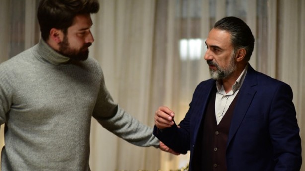 Foto - Dizilerini bir bir harcayan Fox TV'ye Türk milleti tokadı indirdi!