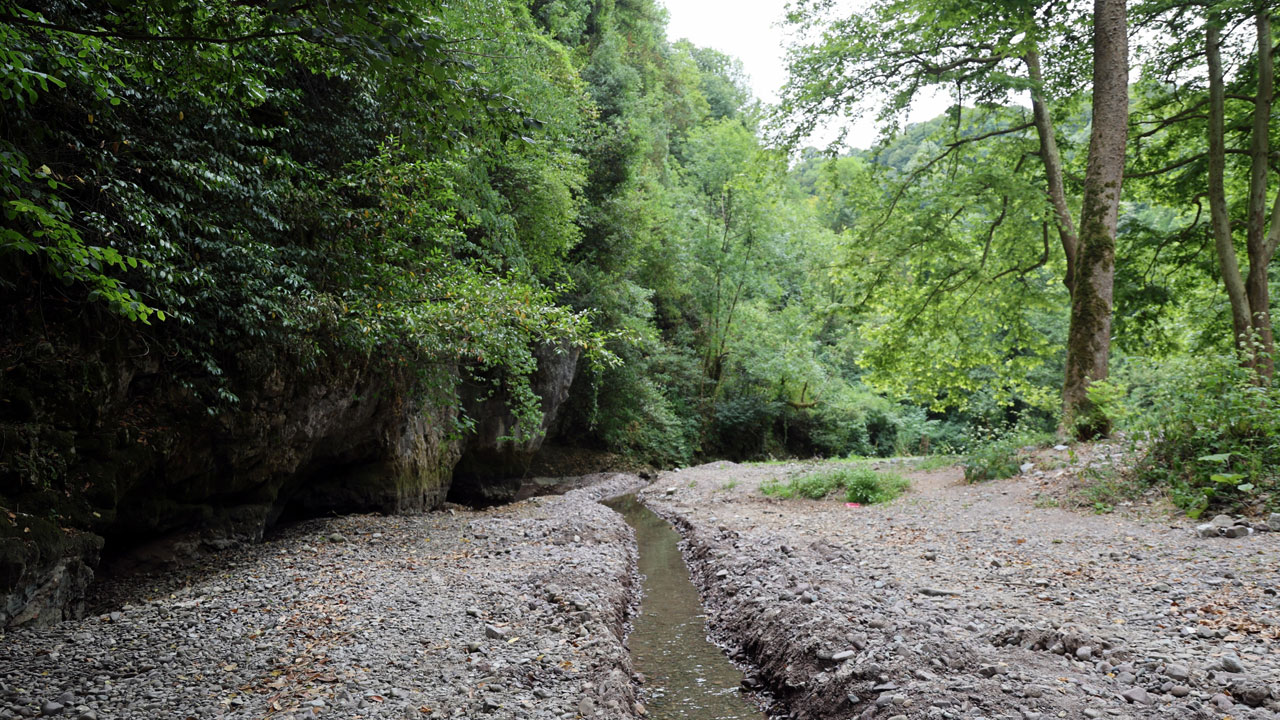 Foto - Doğa alarm veriyor! Maden Deresi’nden geriye taşlar kaldı