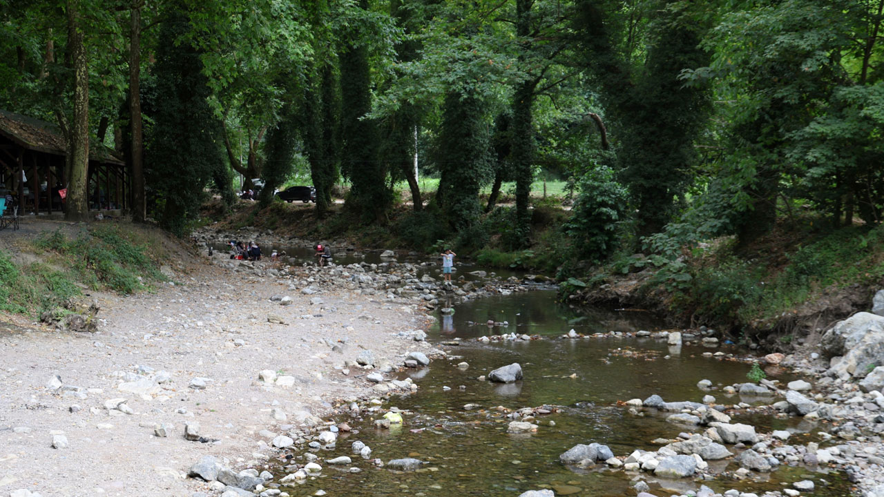 Foto - Doğa alarm veriyor! Maden Deresi’nden geriye taşlar kaldı
