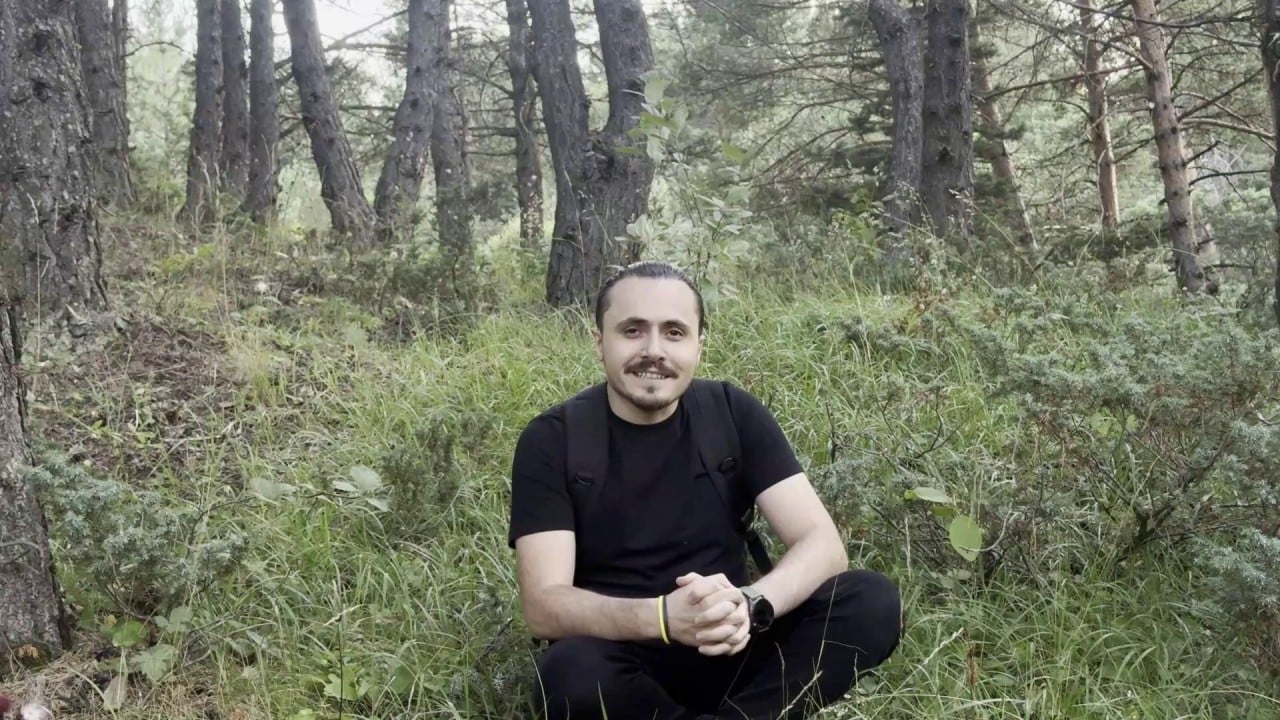 Doğa gezisi sırasında göz göze geldi: Vaşak, hayalet gibi görünüp anında kayboldu!