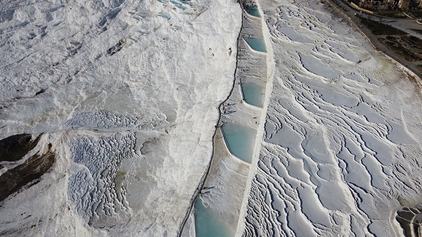 Foto - Doğa harikası Pamukkale rekor peşinde