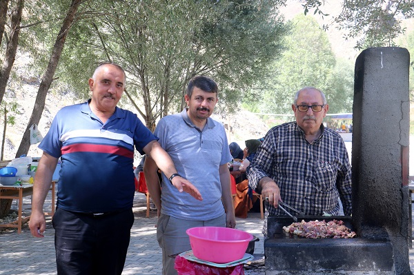 Foto - Doğa sevgisi bozkırı vahaya dönüştürdü