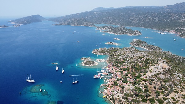 Doğa ve tarihin iç içe olduğu şehir: Antalya