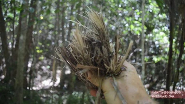 Foto - Doğadaki malzemelerden fırın yaptı!