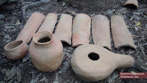 Foto - Doğadaki malzemelerden fırın yaptı!