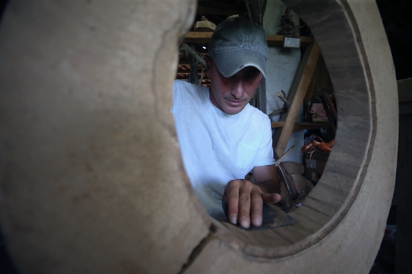 Foto - Doğadan topladığı ağaç parçalarını sanat eserine dönüştürüyor