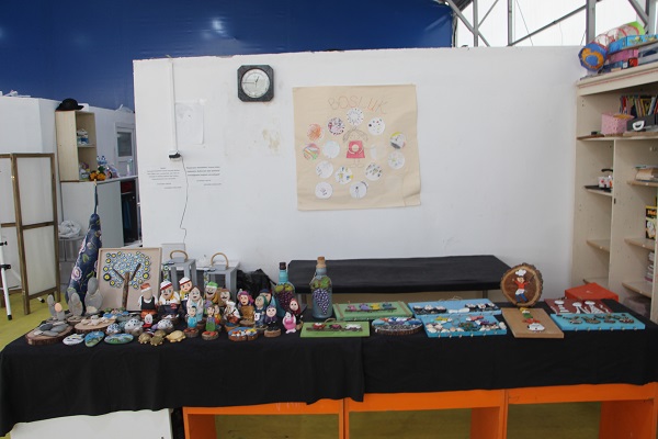 Foto - Doğadan toplanıyor, oyuncak bebek oluyor