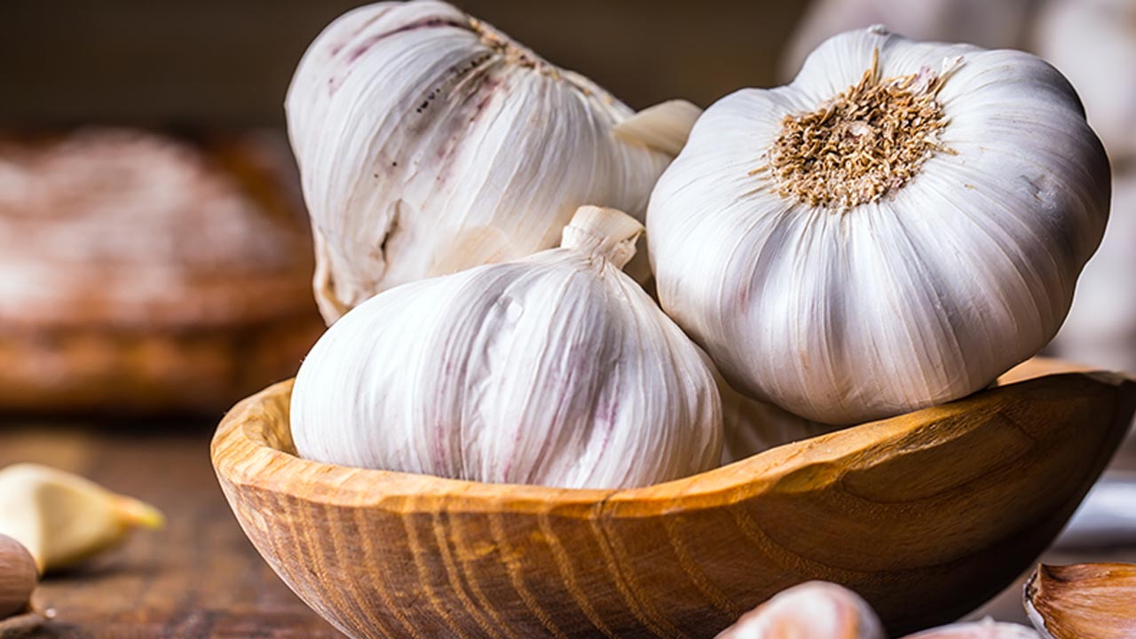 Doğal antibiyotik diyorduk ama…! Yemeğe sarımsak ekleyenler bir kez daha düşünün