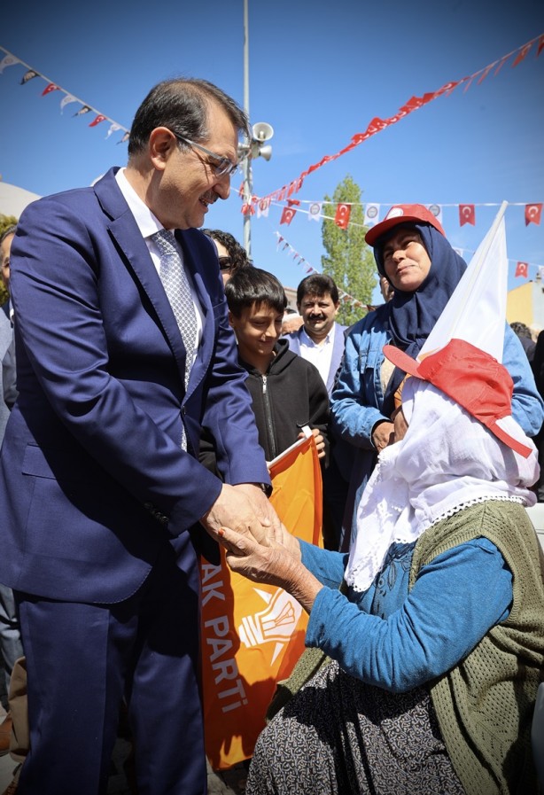 Foto - Doğal gaza kavuşan ilçede meşale yakıldı