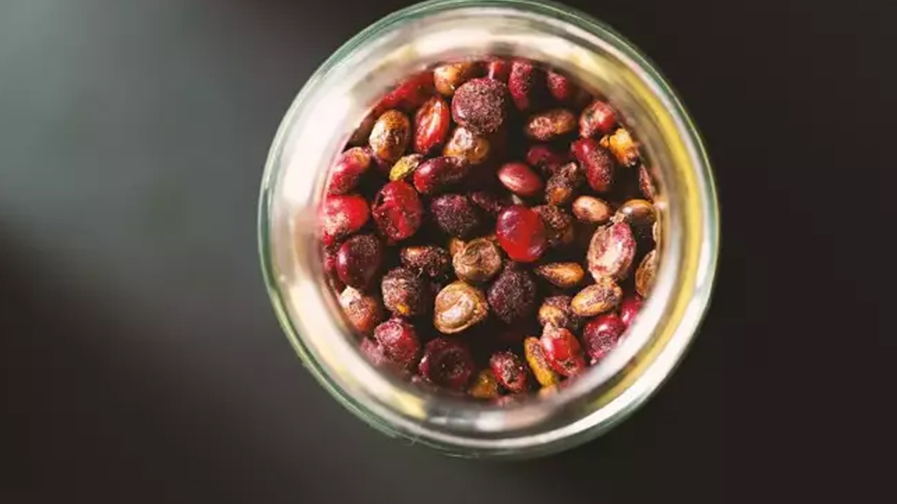 Doğal insülin bulundu! 7 gün boyunca suyunu içerseniz: İçine sirke ve bal koyarak iyice kaynatın! 