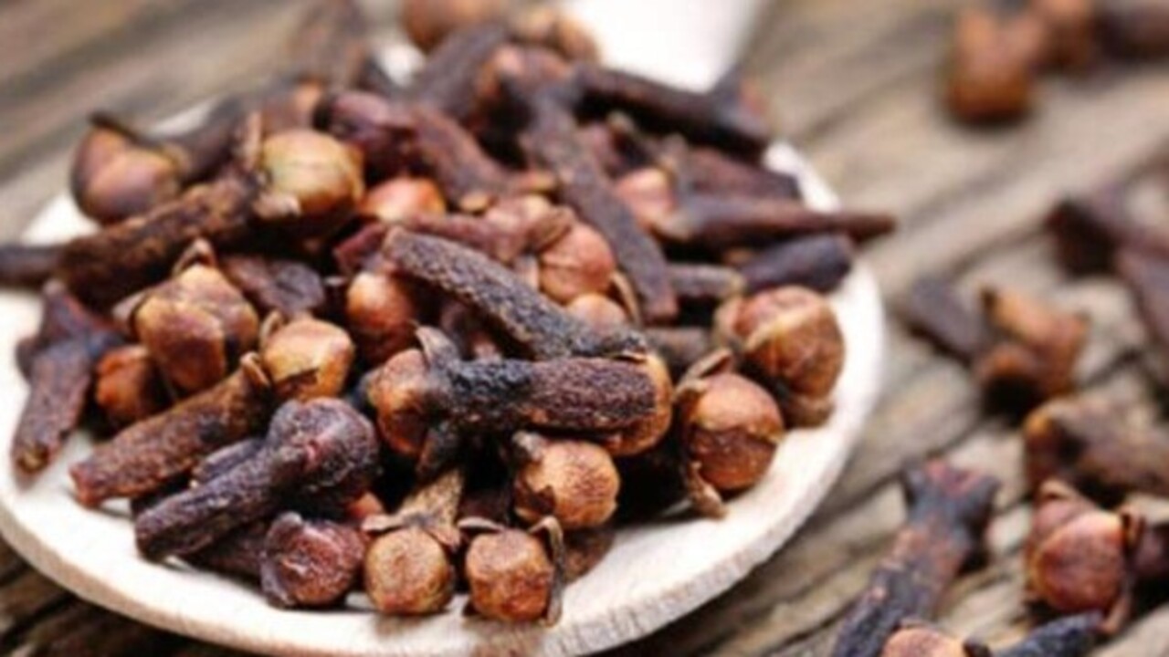 Foto - Doğal ve sağlıklı! İşte saçların dökülmesini engelleyen mucize karışım