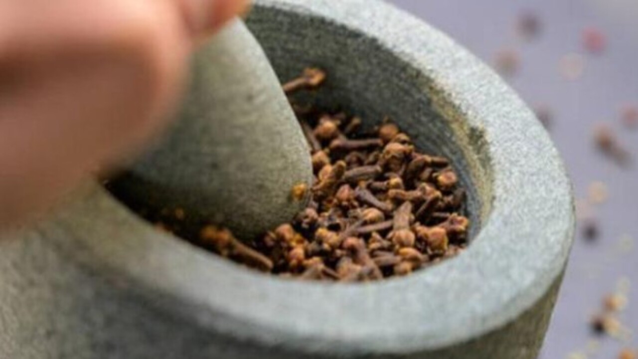 Foto - Doğal ve sağlıklı! İşte saçların dökülmesini engelleyen mucize karışım