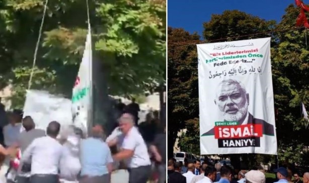 Foto - Doğan Aydal, Yeniden Refah Partisi'ni esir aldı! Ayet yırtılarak indirildi