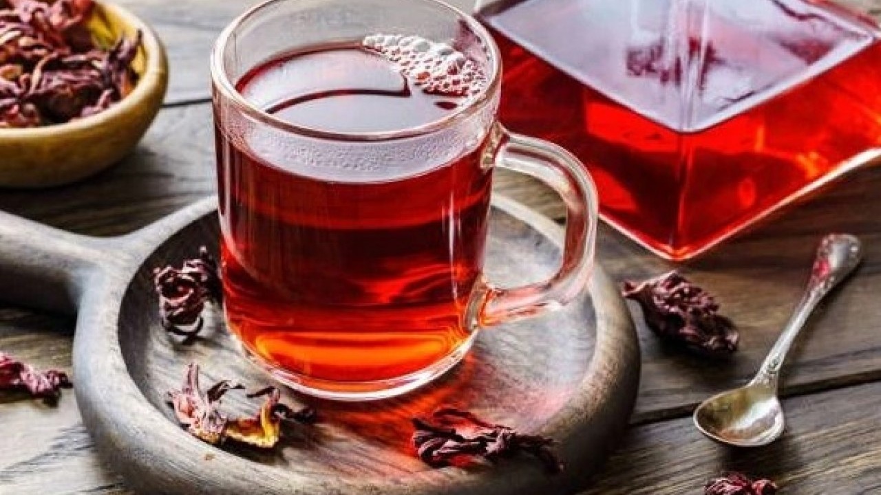 Foto - Doğanın kırmızı şifası hibiskus çayının faydaları