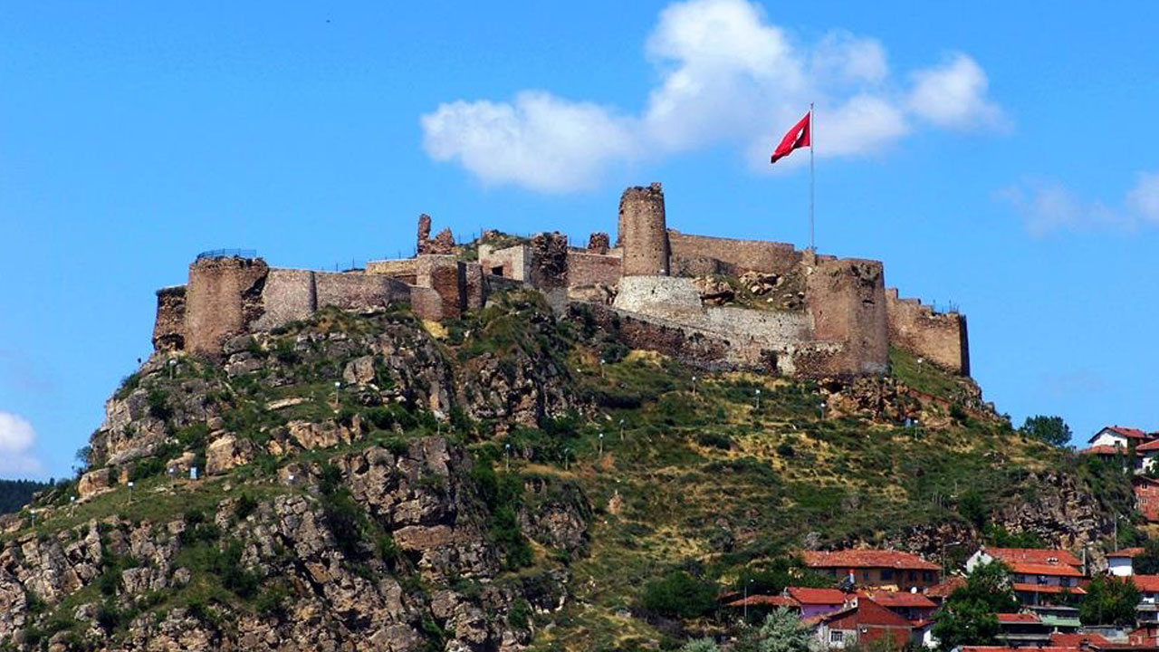 Doğayla tarihin el ele verdiği şehir: Bu yaz rotanı değiştir