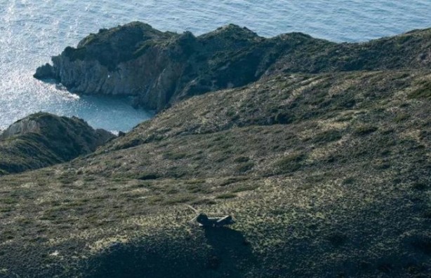 Foto - Suda Üssü'nde çekilen fotoğrafta, Yunanistan, ABD ve Güney Kıbrıs'a ait özel kuvvetler askerleri bayraklarlarla poz veriyordu. Yeni fotoğraflar ise yine Girit'teki Karavia'dan. 