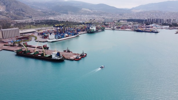 Foto - Doğu Akdeniz'in stratejik limanında konteyner kapasitesi artırılacak