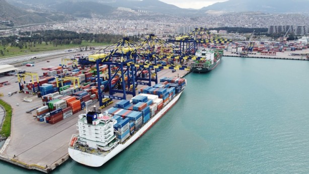 Foto - Doğu Akdeniz'in stratejik limanında konteyner kapasitesi artırılacak