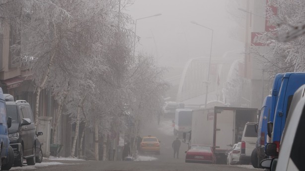 Foto - Doğu Anadolu donuyor! Sibirya'yı andıran manzara