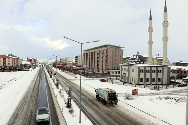Foto - Doğu Anadolu gelinliğini giydi
