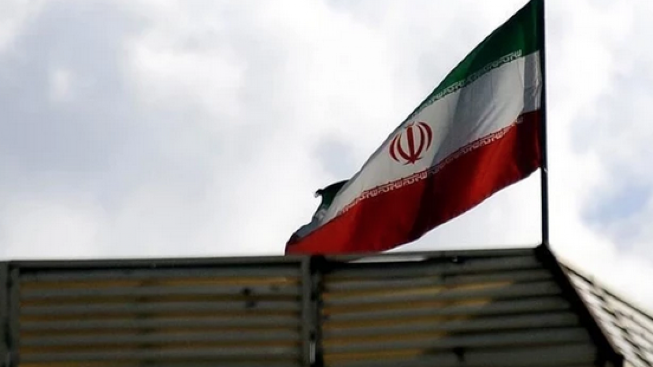 Doğu Asya ülkesinden artan gerilim nedeniyle İran için sürpriz karar!