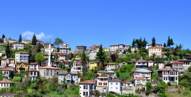 Doğu Karadeniz'in Safranbolu'su misafirlerini bekliyor