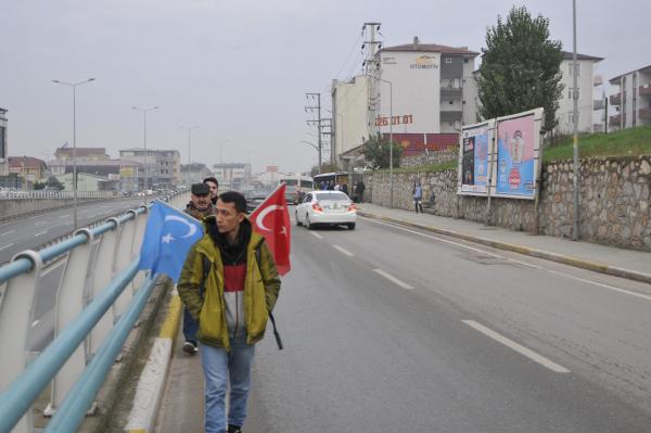 Foto - Doğu Türkistan için İstanbul'dan Ankara'ya yürüyor