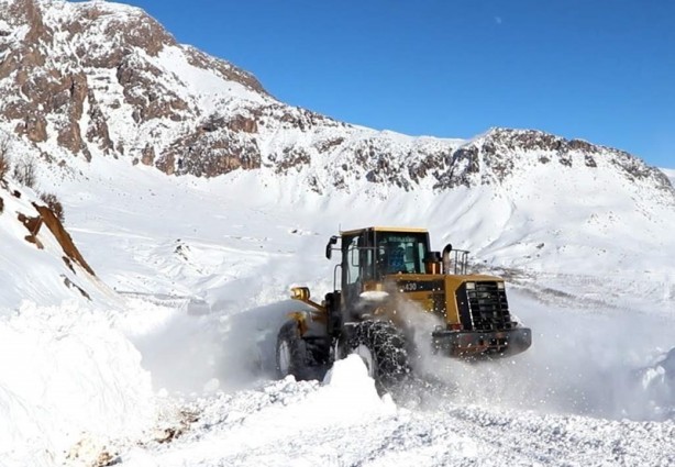 Foto - Doğu'da 5 şehirde 91 yerleşim birimine ulaşım sağlanamıyor