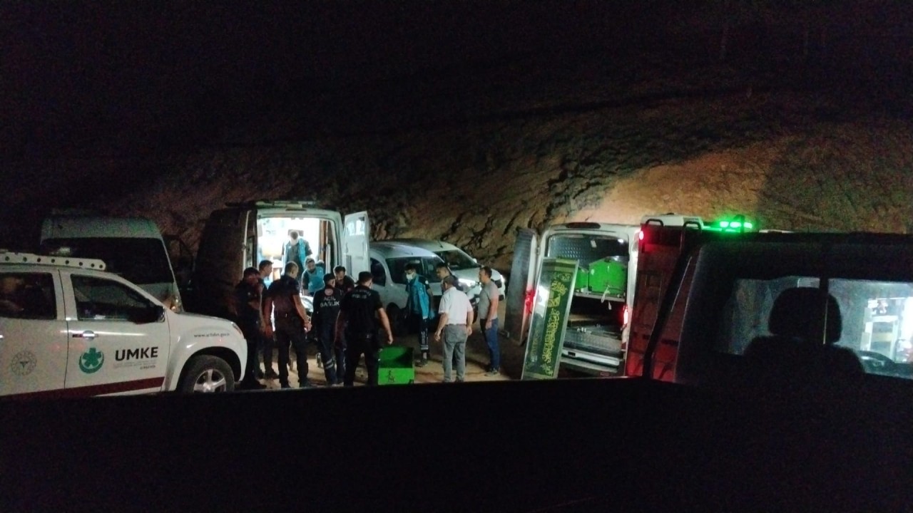 Foto - Doğum gününü kutladıktan sonra girdiği gölette can verdi!