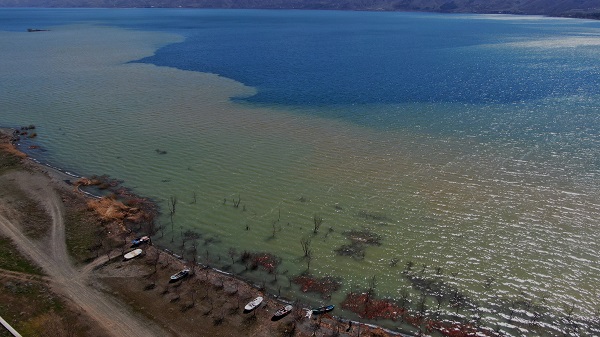 Foto - 'Doğunun gizli denizi'nin rengi değişti! 
