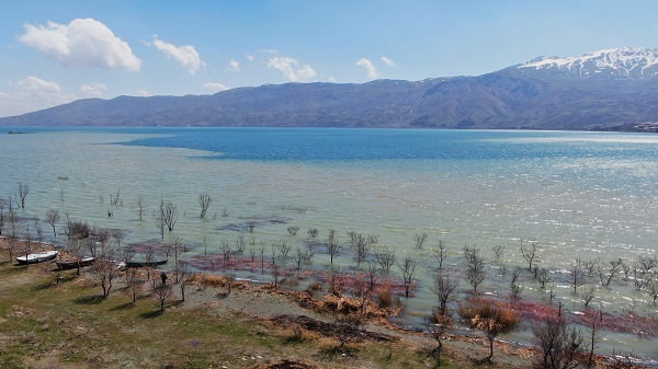 Foto - 'Doğunun gizli denizi'nin rengi değişti! 