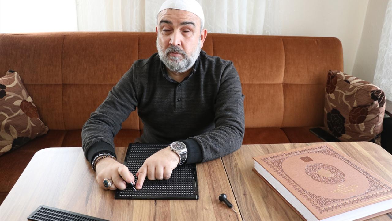 Doğuştan görme engelli Mahmut Terzi, Kur'an-ı Kerim'i işte böyle ezberledi