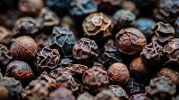 Doktor Fevzi Özgönül açıkladı! Çayı böyle içerseniz öksürüğü anında kesiyor