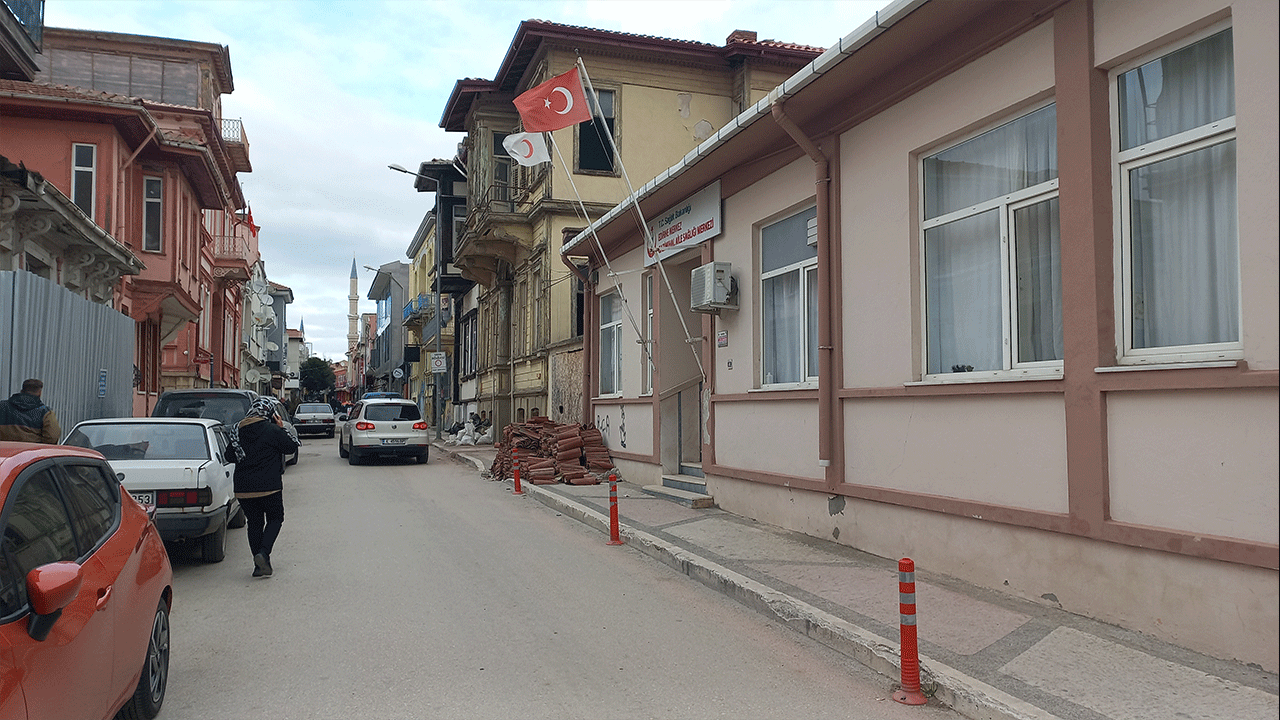 Doktorlar iş bıraktı, hastalar mağdur oldu